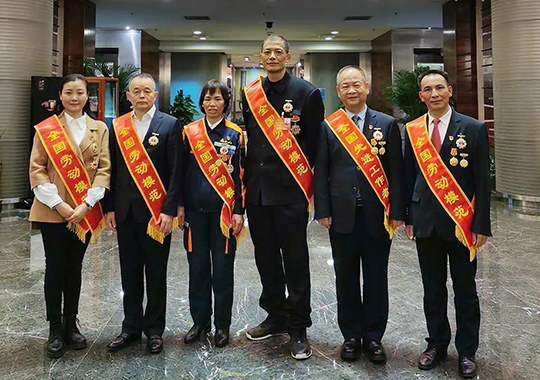 祝賀！這6位邵陽人在北京人民大會堂接受表彰！